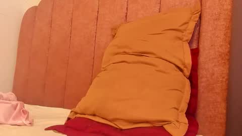 LAURA SOE online show from 03/29/26, 08:31