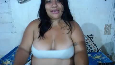 laura_sofia23 online show from 04/01/26, 03:40
