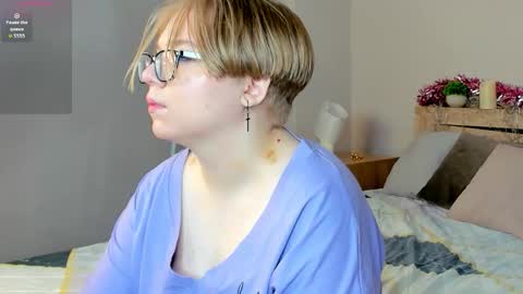 Laura online show from 02/18/26, 12:39