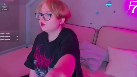 Laura online show from 02/26/26, 08:13