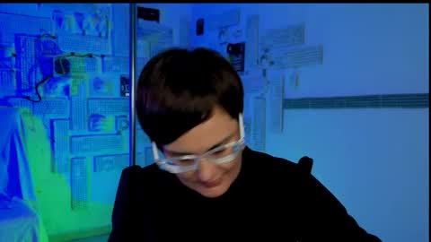 lauradavidsons online show from 10/05/25, 04:05