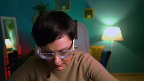 lauradavidsons online show from 10/19/25, 04:29