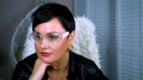 lauradavidsons online show from 10/22/25, 05:24