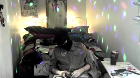 lauradecuada2 online show from 10/07/25, 04:04