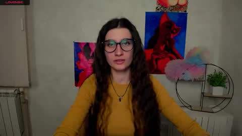 Laura online show from 11/11/25, 12:05