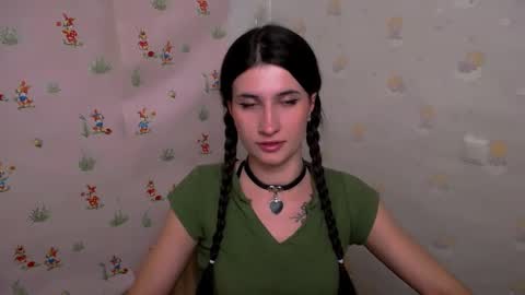 Laura online show from 11/20/25, 12:05