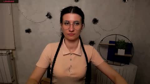 Laura online show from 03/22/26, 11:57