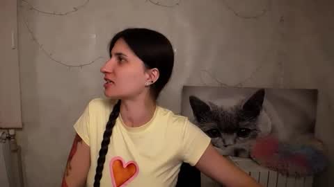 Laura online show from 05/21/26, 08:10