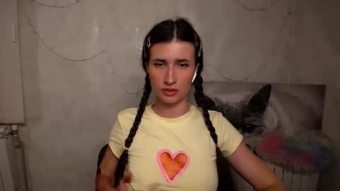 Laura online show from 05/23/26, 08:51