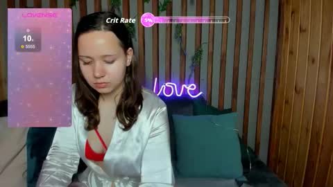 Laura online show from 09/22/25, 07:43