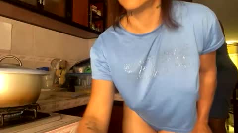 laura online show from 06/04/26, 02:34