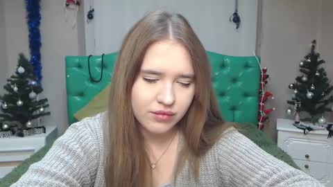 LauraHlot online show from 12/28/24, 07:11