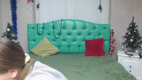 LauraHlot online show from 12/29/24, 04:59