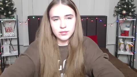 LauraHlot online show from 01/10/25, 11:39