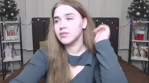 LauraHlot online show from 01/16/25, 02:51