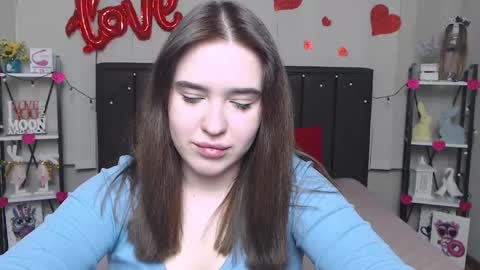 LauraHlot online show from 02/27/25, 12:21
