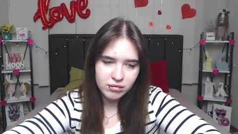 LauraHlot online show from 03/08/25, 01:47