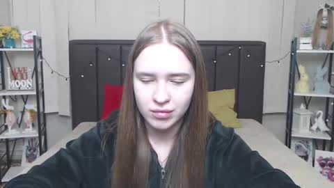 LauraHlot online show from 09/15/25, 06:08