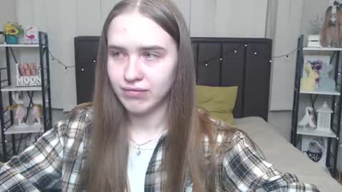 LauraHlot online show from 09/17/25, 06:31