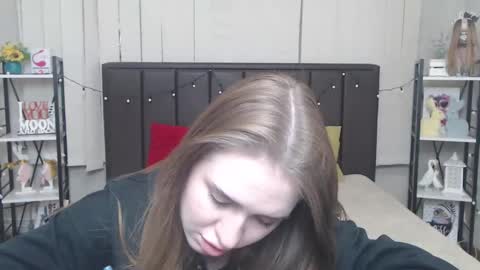 LauraHlot online show from 10/07/25, 05:21