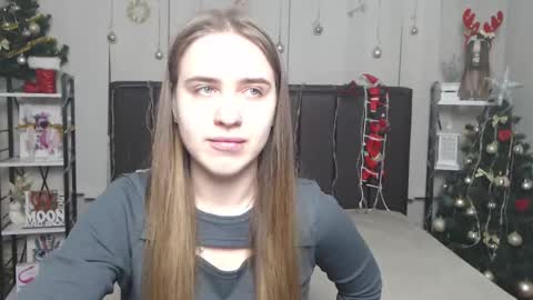 LauraHlot online show from 12/20/25, 06:59