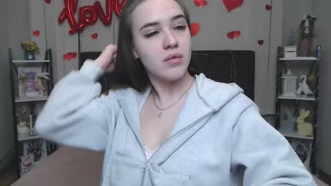 LauraHlot online show from 02/28/26, 06:42