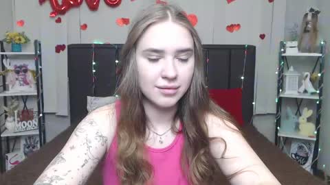 LauraHlot online show from 05/26/26, 06:42