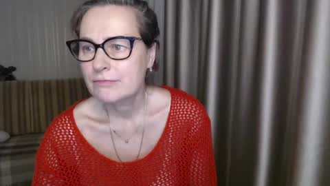 Lauraoven1 online show from 02/09/25, 06:47