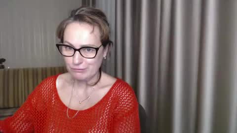 Lauraoven1 online show from 02/10/25, 05:30