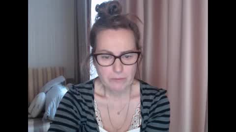 Lauraoven1 online show from 02/17/25, 12:27