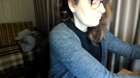 Lauraoven1 online show from 02/18/26, 06:04