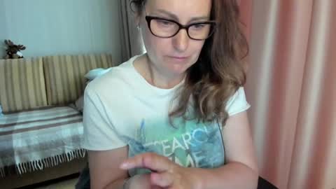 Lauraoven1 online show from 04/28/26, 08:08