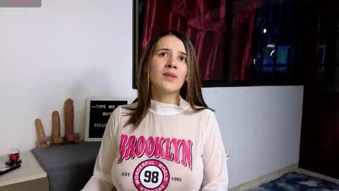 Laura online show from 02/17/25, 11:53