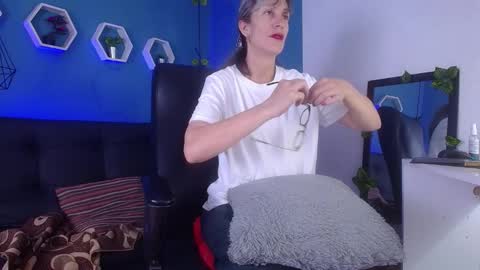 Laura Sofia online show from 02/28/26, 11:06