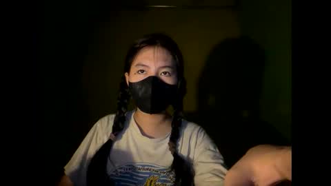 Snapshot of laurasz chatting on 06/04/26, 06:14 Laura new asian online show from 06/04/26, 06:14