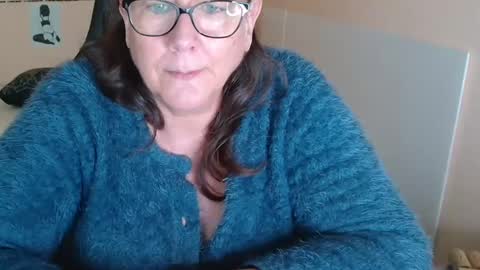 Snapshot of laureanne50 chatting on 12/09/24, 01:55 laureanne online show from 12/09/24, 01:55