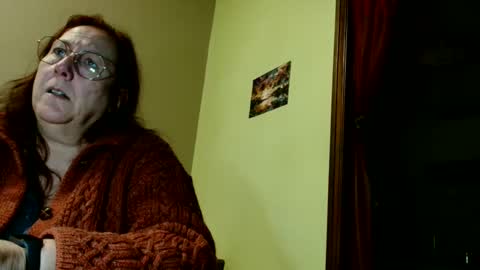 Snapshot of laureanne50 chatting on 12/17/24, 08:21 laureanne online show from 12/17/24, 08:21