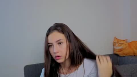 Monica online show from 10/22/25, 06:35