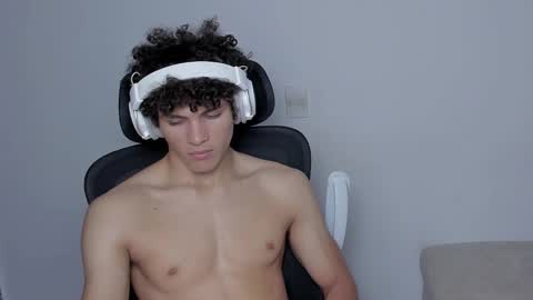 Laureent online show from 11/08/25, 08:03