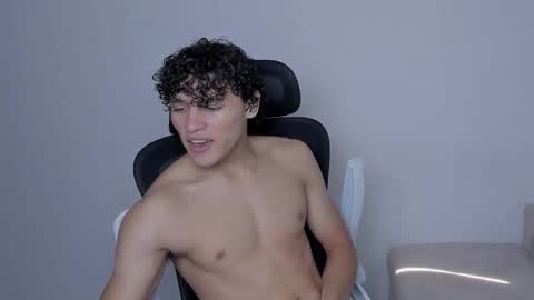 Laureent online show from 11/23/25, 05:57