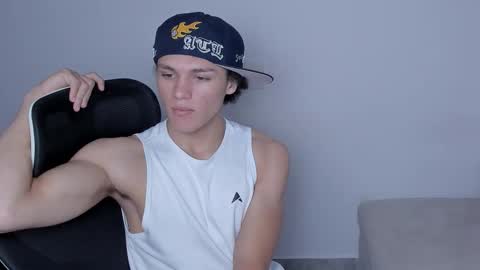 Laureent online show from 12/03/25, 08:40