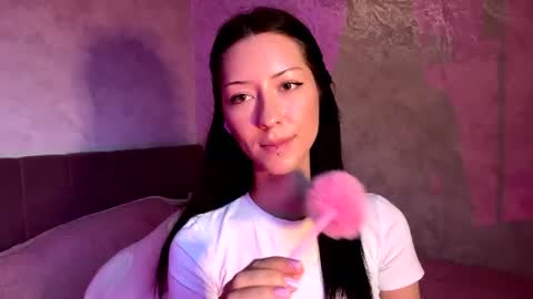 laurelimaino online show from 07/26/26, 04:47