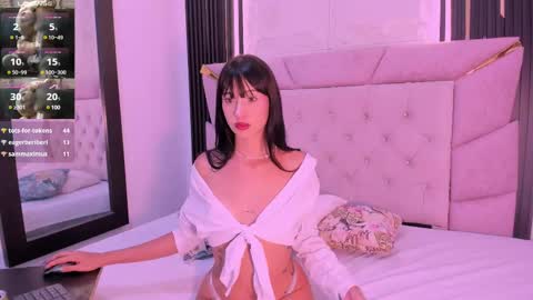 Laurem online show from 03/04/25, 07:32