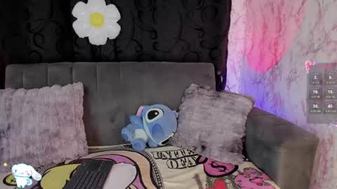 Snapshot of lauren_camila1 chatting on 05/30/26, 03:14 Lau online show from 05/30/26, 03:14