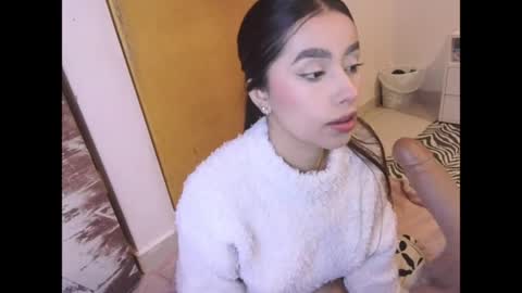 Snapshot of lauren_clauz chatting on 04/06/26, 05:30 Lauren Clauz online show from 04/06/26, 05:30