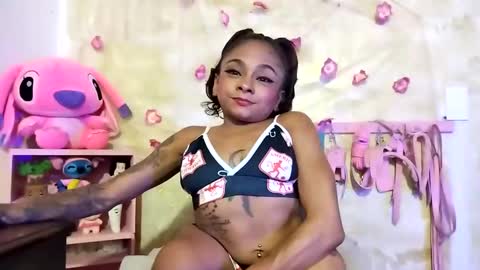 Lauren online show from 01/23/25, 02:44