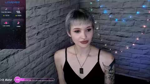 Eva online show from 10/13/25, 07:36