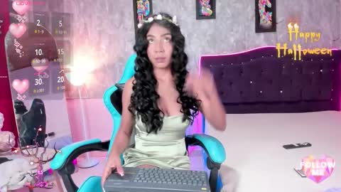 Snapshot of lauren_smiles chatting on 10/20/25, 01:50 Lulu online show from 10/20/25, 01:50