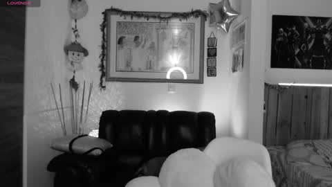 Lauren online show from 01/05/25, 12:20