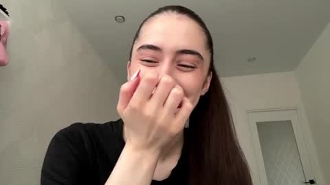 Snapshot of laurenadupuy chatting on 06/25/26, 02:43 laurenadupuy online show from 06/25/26, 02:43